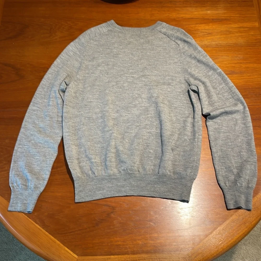Banana Republic extra fine merino wool gray sweater argyle pattern size Medium